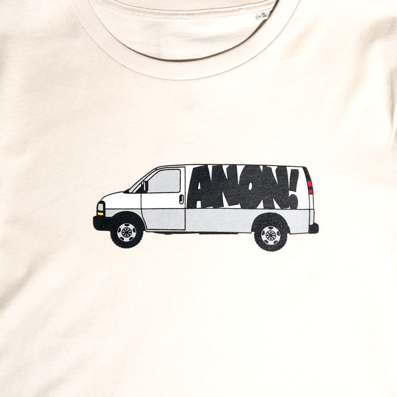 Bombed van - spraypainted by RODS / beige